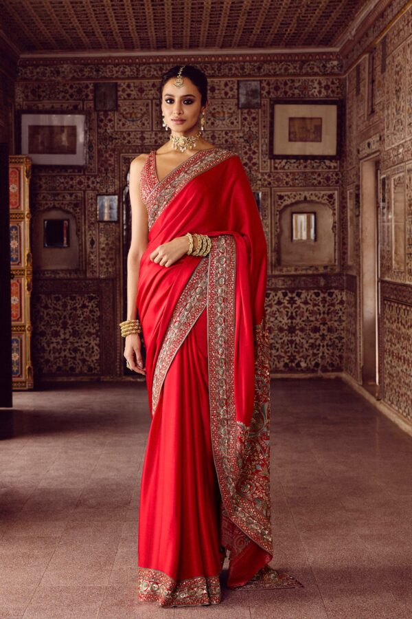 Shyamangi Embroidered Silk Saree - Red